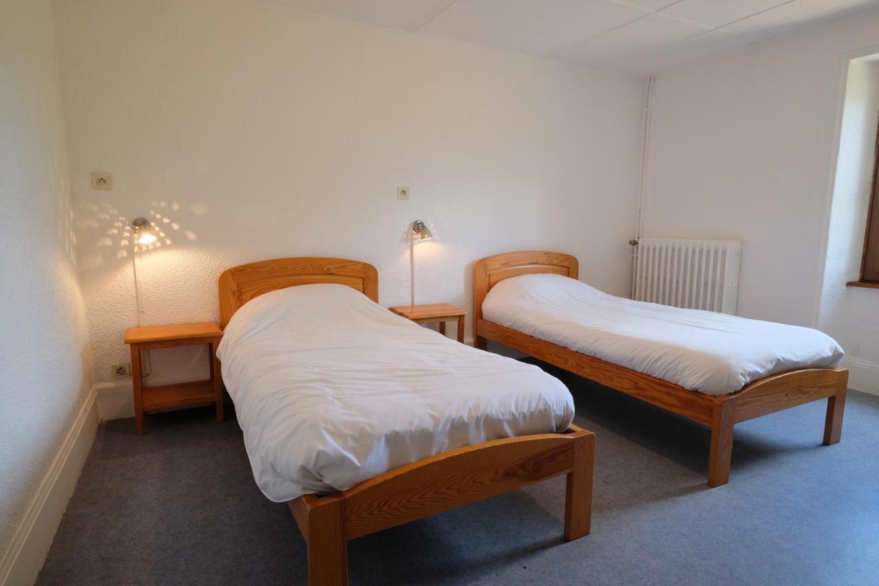 Les Quatre Vents Hotel Courpiere ภายนอก รูปภาพ