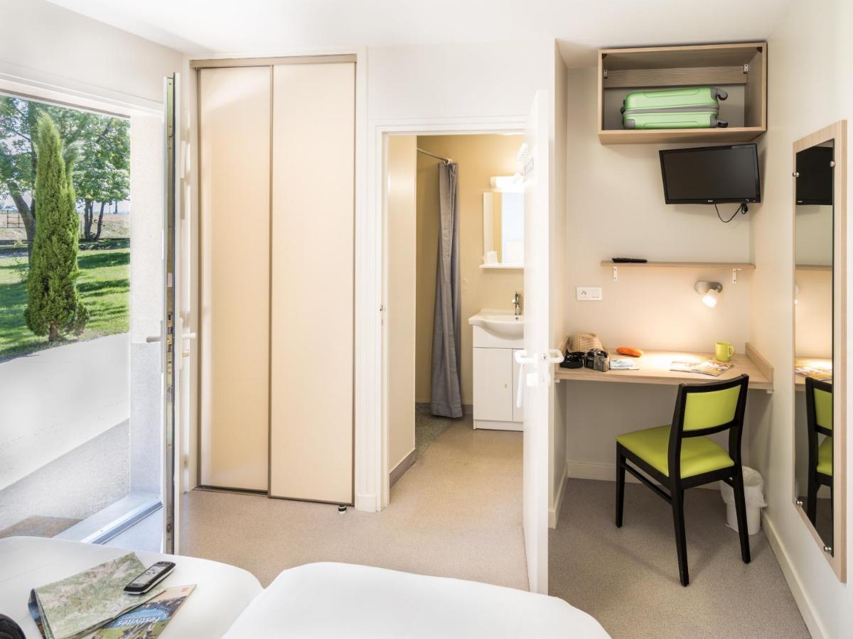 Les Quatre Vents Hotel Courpiere ภายนอก รูปภาพ