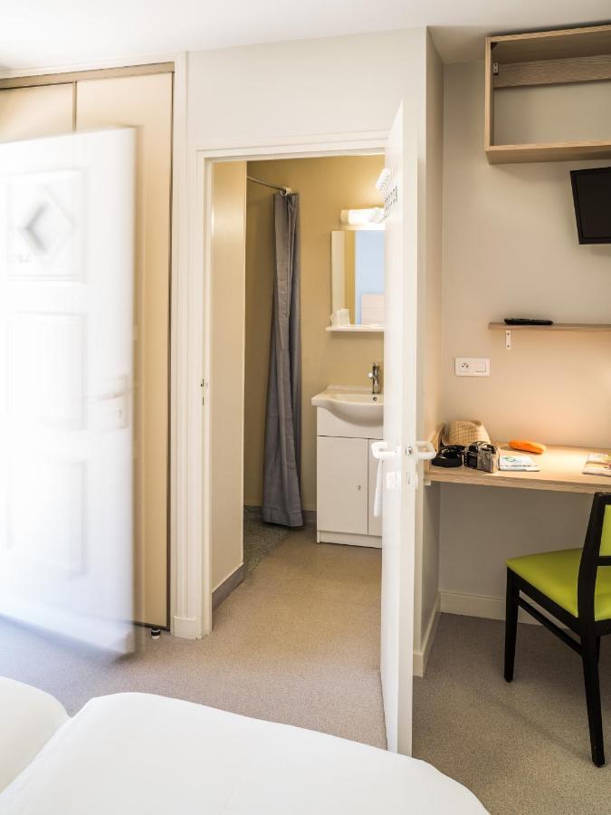 Les Quatre Vents Hotel Courpiere ภายนอก รูปภาพ